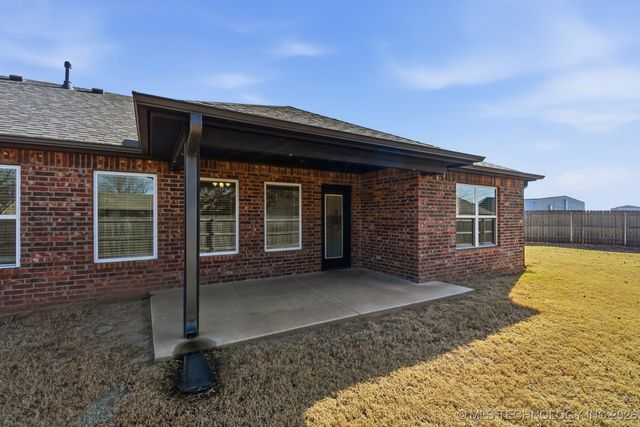 1140 S Javine Avenue, Skiatook, OK 74070