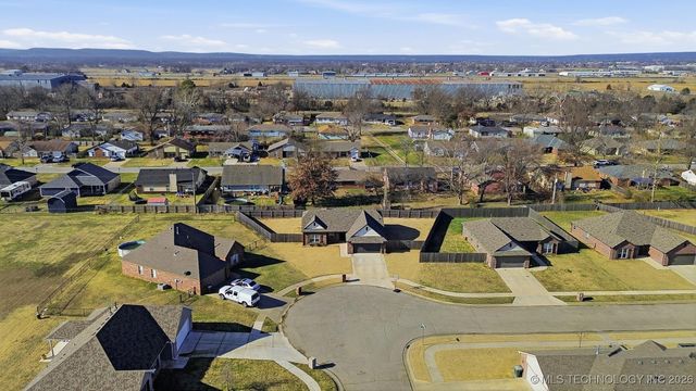 1140 S Javine Avenue, Skiatook, OK 74070