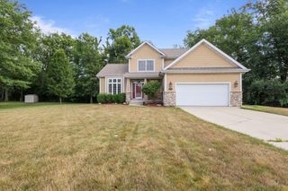 1967 N Rustic Court, La Porte, IN 46350