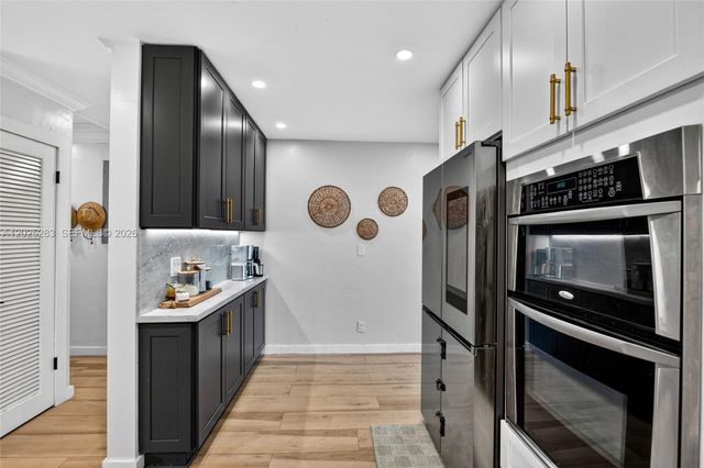 410 SW 55th Ave, Plantation, FL 33317