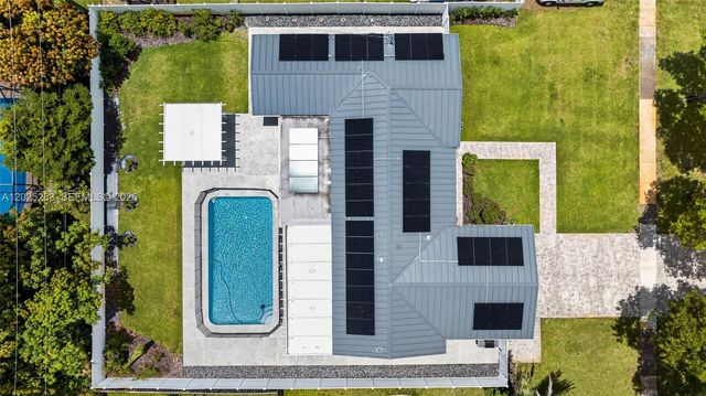 410 SW 55th Ave, Plantation, FL 33317