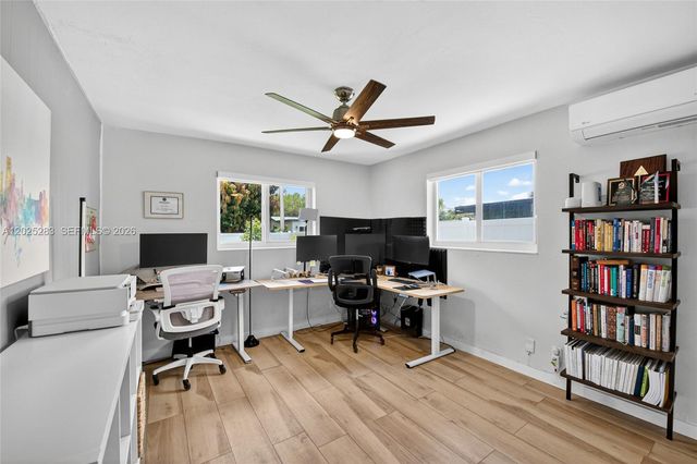 410 SW 55th Ave, Plantation, FL 33317