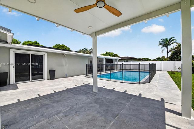 410 SW 55th Ave, Plantation, FL 33317