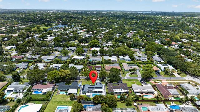 410 SW 55th Ave, Plantation, FL 33317