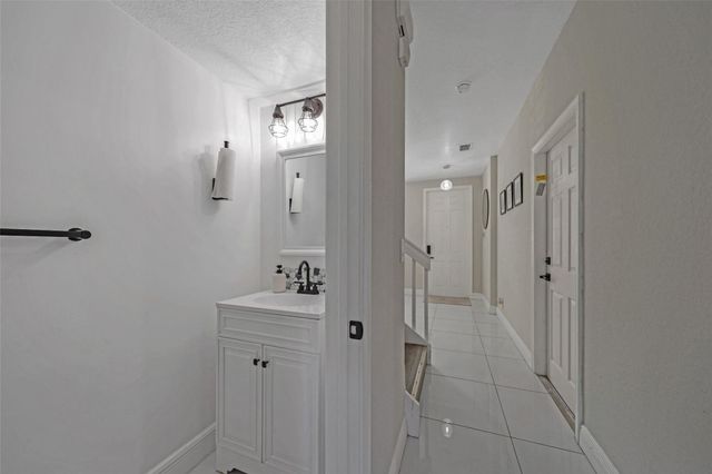 3220 NW 32ND Terrace, Oakland Park, FL 33309