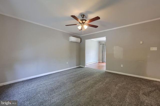 1070 HOLLY LN, Denver, PA 17517