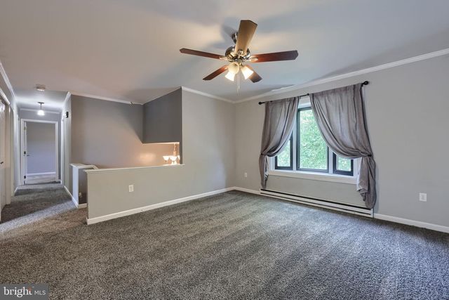 1070 HOLLY LN, Denver, PA 17517