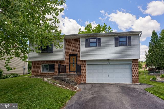 1070 HOLLY LN, Denver, PA 17517