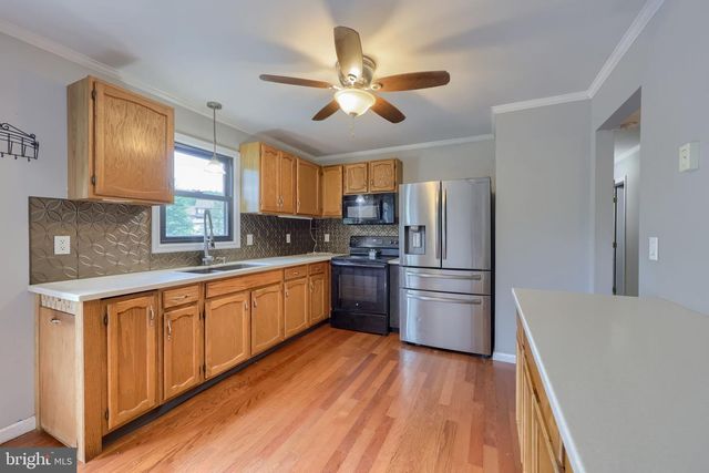 1070 HOLLY LN, Denver, PA 17517