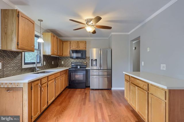 1070 HOLLY LN, Denver, PA 17517