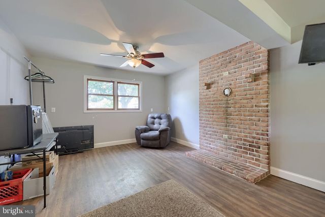 1070 HOLLY LN, Denver, PA 17517