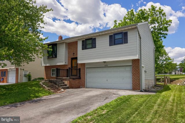 1070 HOLLY LN, Denver, PA 17517