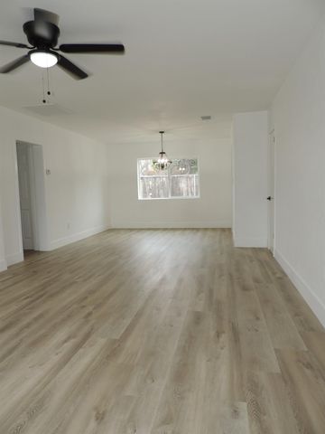 3777 E Olive Avenue, Fresno, CA 93702