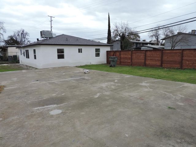 3777 E Olive Avenue, Fresno, CA 93702