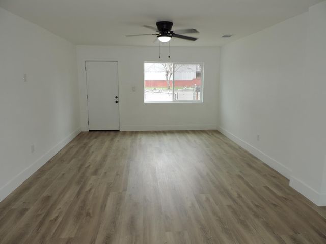 3777 E Olive Avenue, Fresno, CA 93702