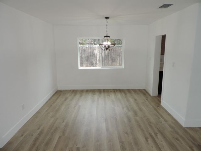 3777 E Olive Avenue, Fresno, CA 93702