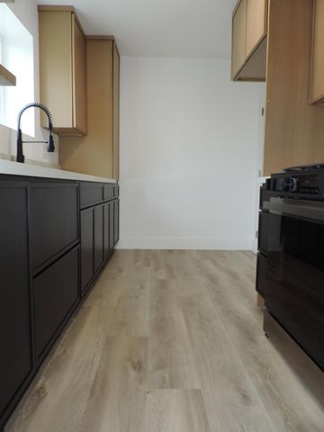 3777 E Olive Avenue, Fresno, CA 93702