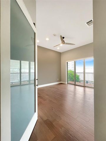 908 Nueces ST 42, Austin, TX 78701