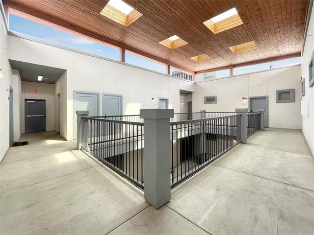 908 Nueces ST 42, Austin, TX 78701