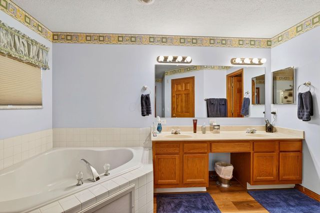 2070 Bryton Drive, Powell, OH 43065