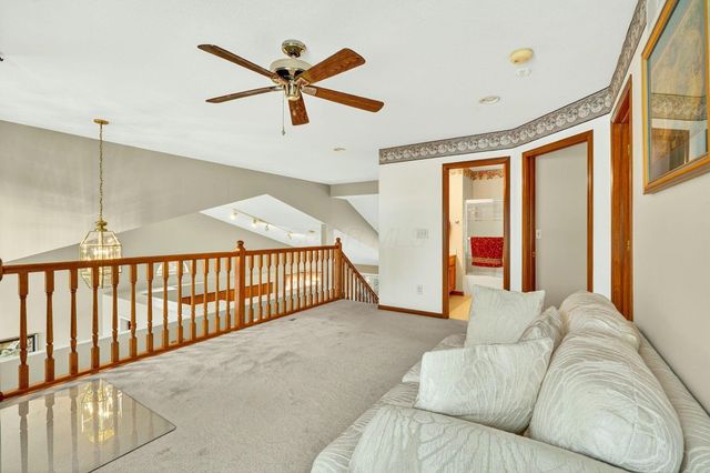 2070 Bryton Drive, Powell, OH 43065