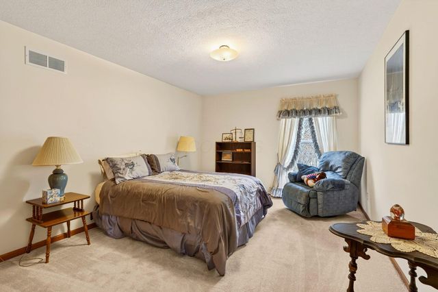 2070 Bryton Drive, Powell, OH 43065