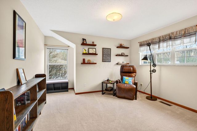 2070 Bryton Drive, Powell, OH 43065