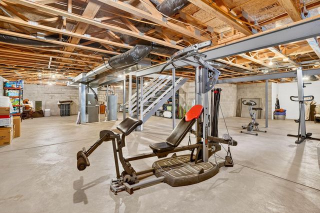 2070 Bryton Drive, Powell, OH 43065