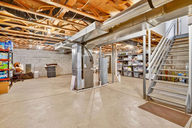 2070 Bryton Drive, Powell, OH 43065