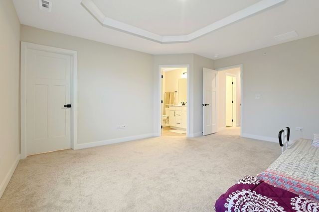 155 Canterbury Way, Lake Zurich, IL 60047