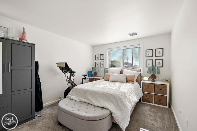 225 Riviera Drive 46, Saint Clair Shores, MI 48080