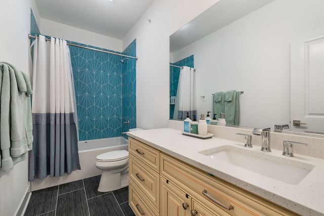 580 Francesca Lane, Roselle, IL 60172