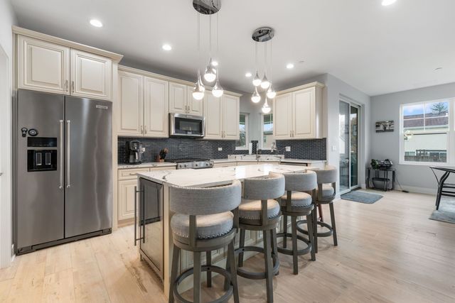 580 Francesca Lane, Roselle, IL 60172