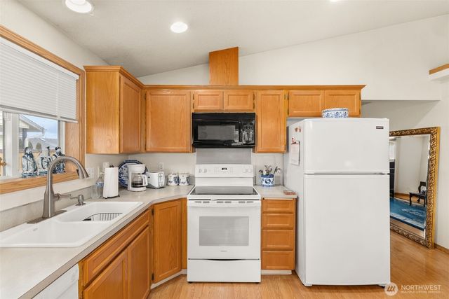 118 Rose Marie Dr, Chehalis, WA 98532