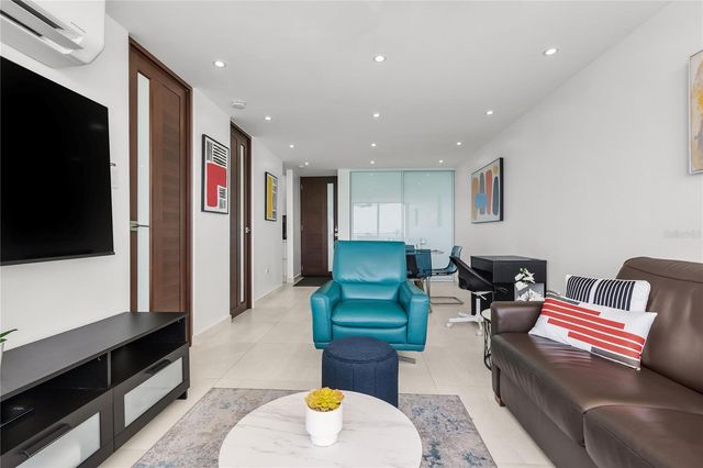5803 CALLE JOSÉ M. TARTAK 1204, Carolina, PR 00979