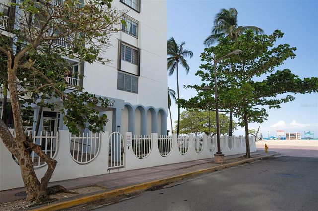 5803 CALLE JOSÉ M. TARTAK 1204, Carolina, PR 00979