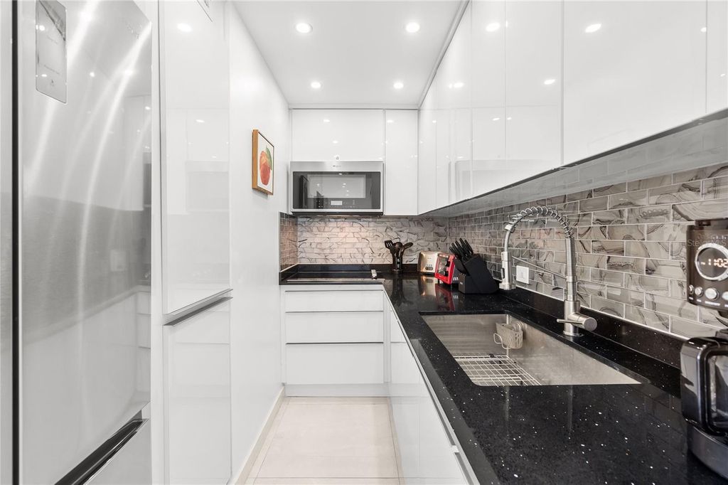 Image 14 of property listing at 5803 CALLE JOSÉ M. TARTAK 1204, Carolina, PR 00979