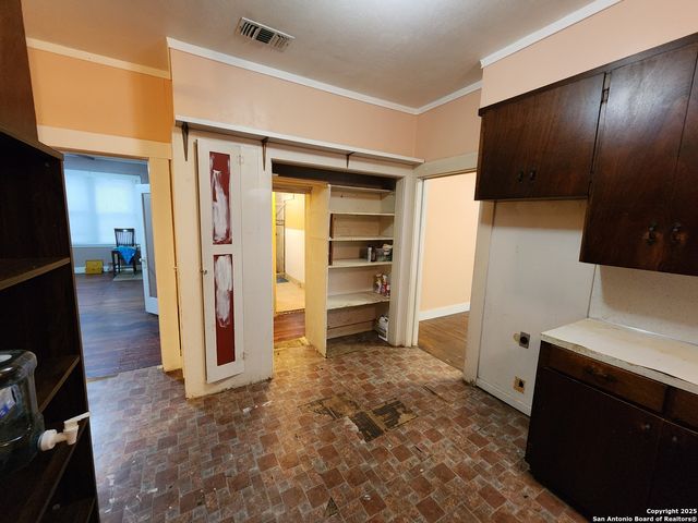 622 cedar, Seguin, TX 78155