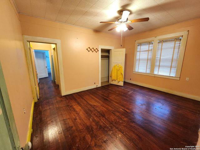 622 cedar, Seguin, TX 78155