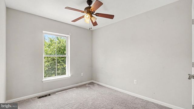 909 BOUNDARY CT, Coatesville, PA 19320