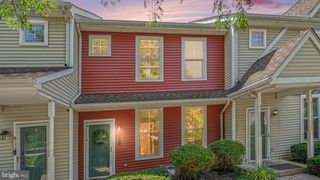 909 BOUNDARY CT, Coatesville, PA 19320