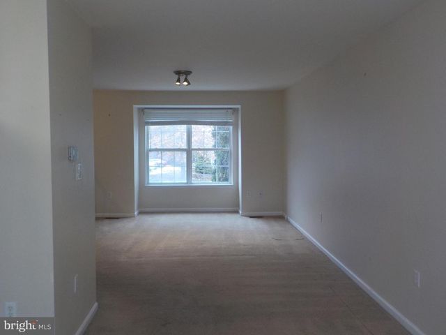 703 KINGS CREST DR, Stafford, VA 22554