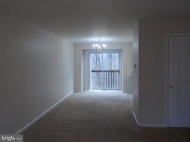 703 KINGS CREST DR, Stafford, VA 22554