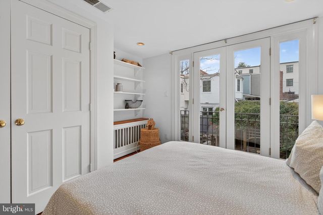 1610 33RD ST NW, Washington, DC 20007