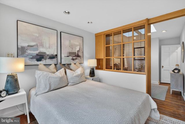 1610 33RD ST NW, Washington, DC 20007