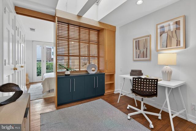 1610 33RD ST NW, Washington, DC 20007