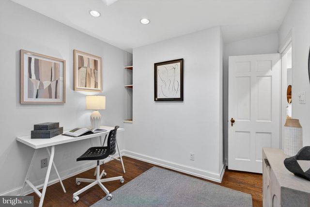 1610 33RD ST NW, Washington, DC 20007