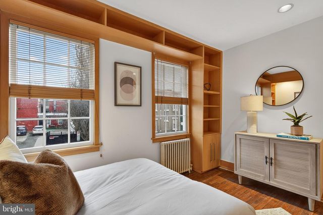 1610 33RD ST NW, Washington, DC 20007