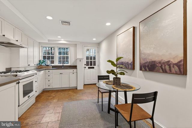 1610 33RD ST NW, Washington, DC 20007