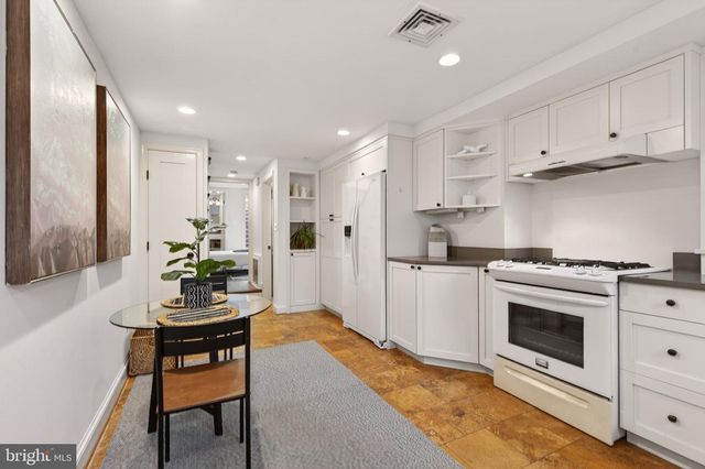 1610 33RD ST NW, Washington, DC 20007